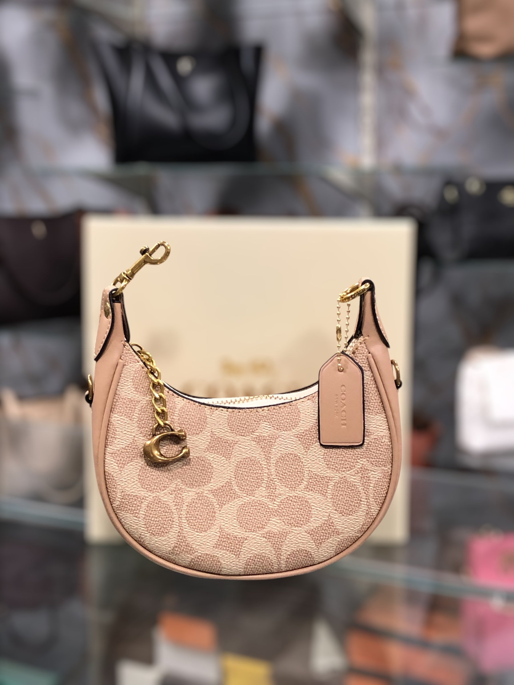 COACH MINI (BEIGE)