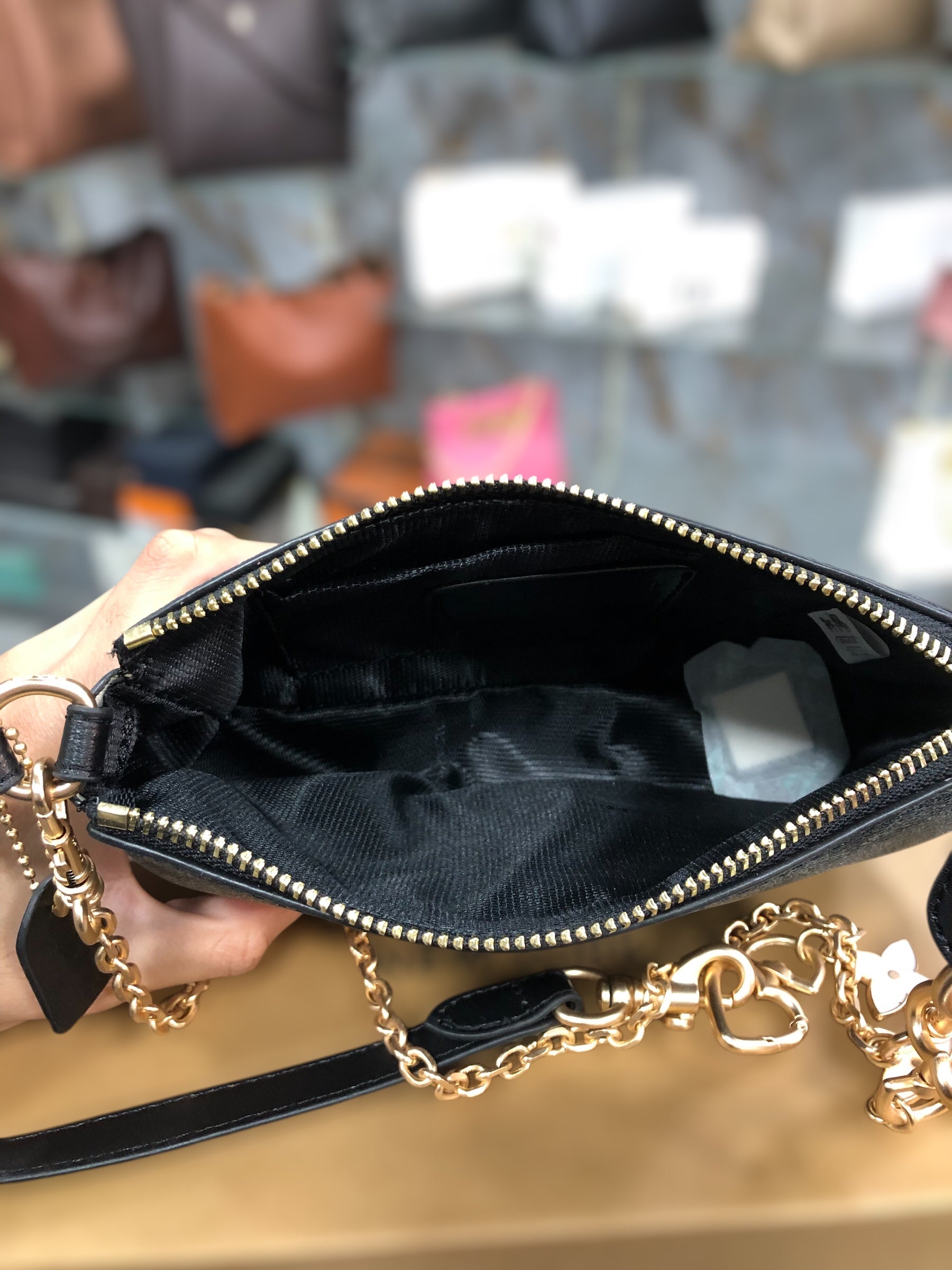 COACH NOLITA (WHITE)